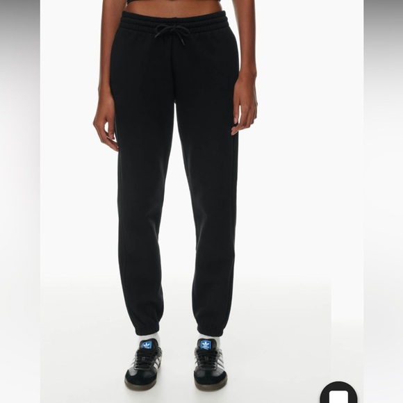 TNA COZY FLEECE BOYFRIEND sweatpants from aritzia hardly warn - Picture 1 of 1